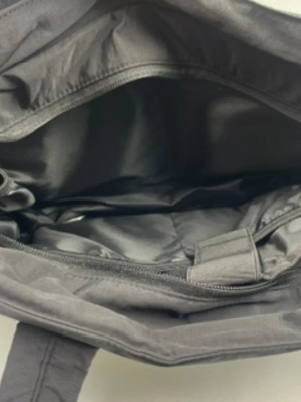 NEW BagSmart Crushed Bow Purse Tote Commuter travel bag NWT